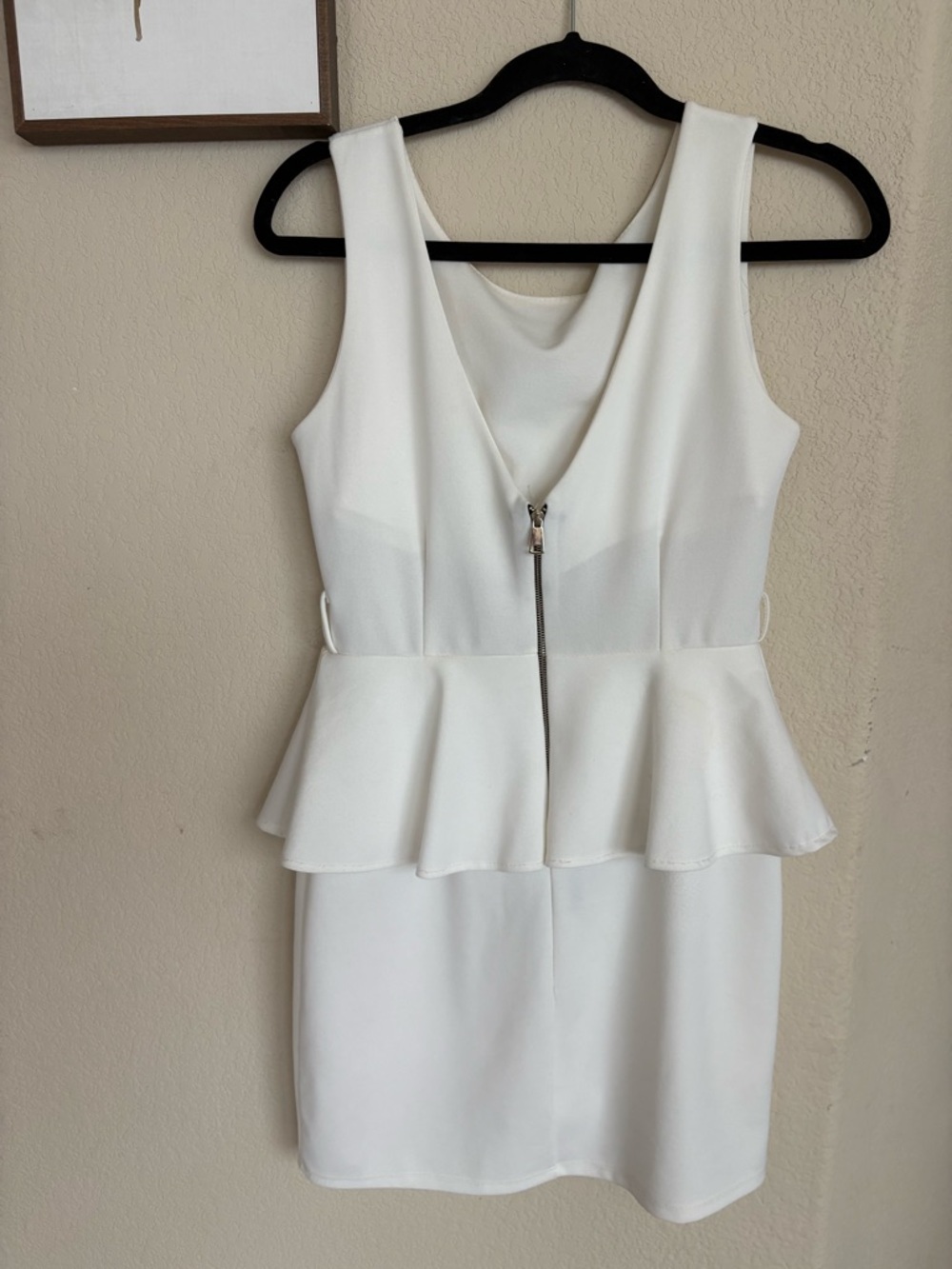 David's Bridal White Sleeveless Peplum Cocktail Dress - Picture 4 of 6